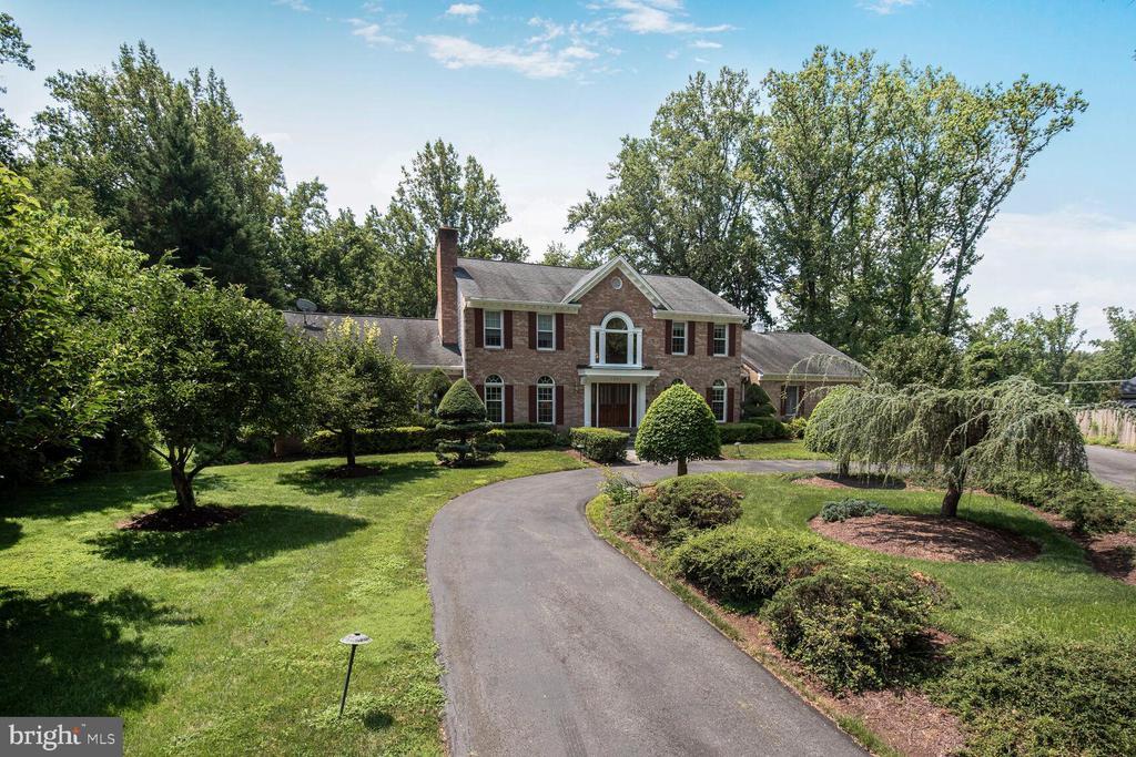 Foto principal - 7206 Bradley Blvd