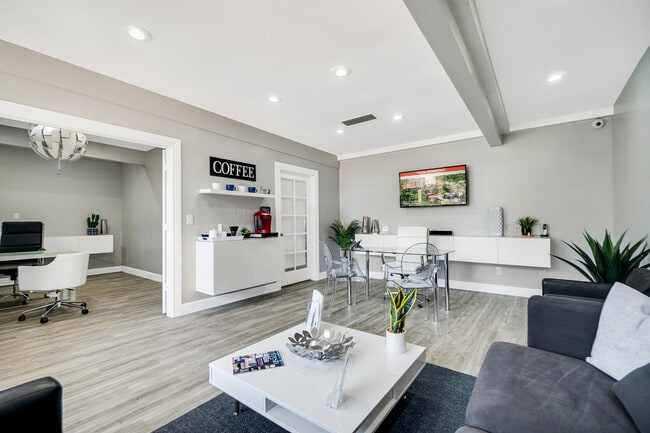 SITE Scottsdale Office and Clubhouse - SITE Scottsdale