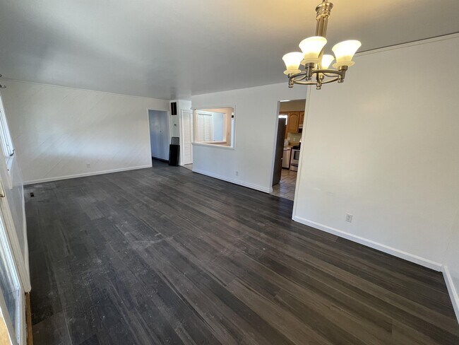 Foto del edificio - 820 48th St S