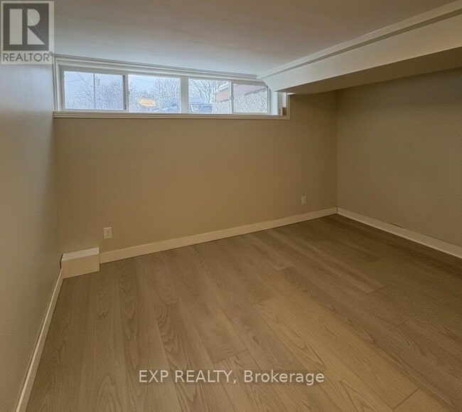 Building Photo - 70 Marlin Ct