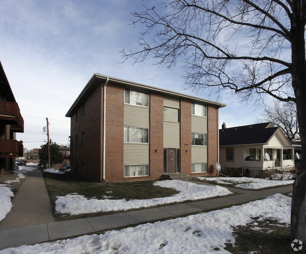 Building Photo - 1942 G St