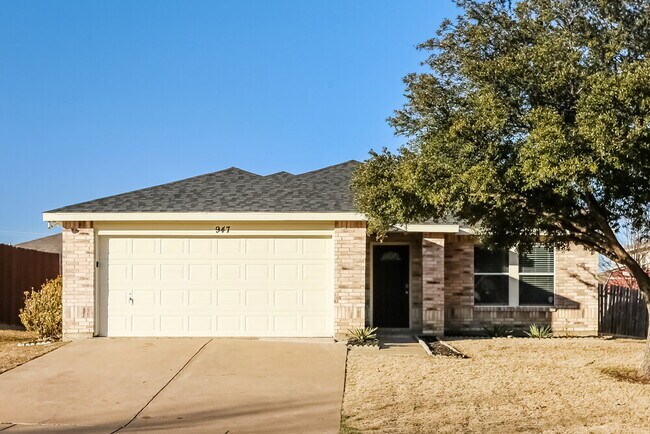 Building Photo - 947 Medina Dr