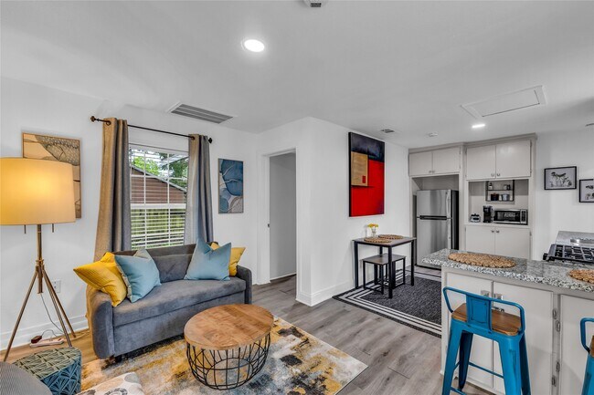 Foto del edificio - 7112 1/2 Avenue L