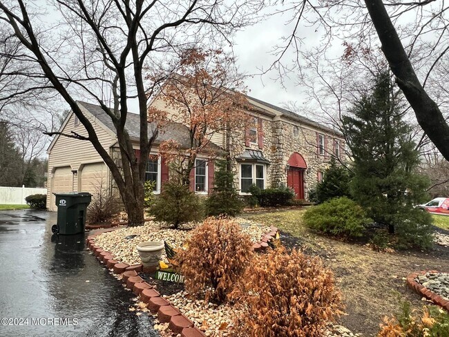 Building Photo - 3 Crestview Ct