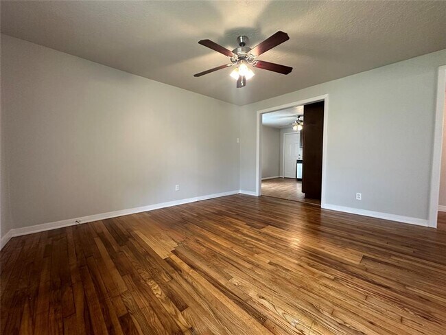 Foto del edificio - 906 Westford St