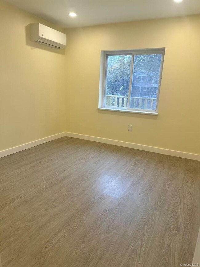 Foto del edificio - 39-17 Greenpoint Ave