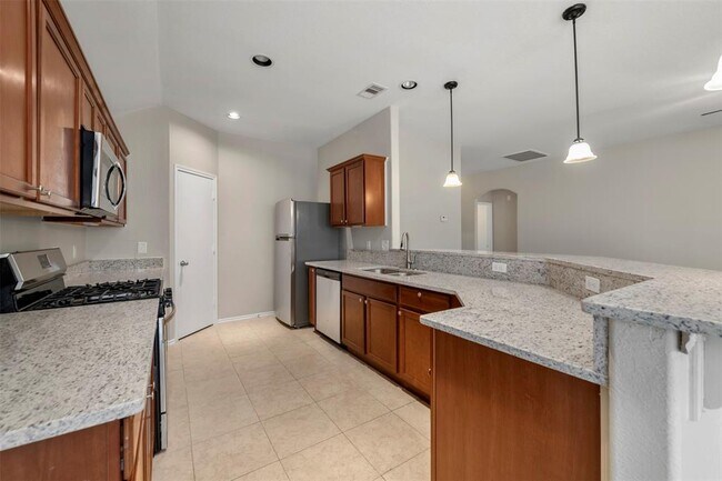 Foto del edificio - 5506 Roaring Peaks Ln