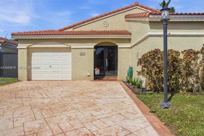 Foto del edificio - 561 SW 87th Ct