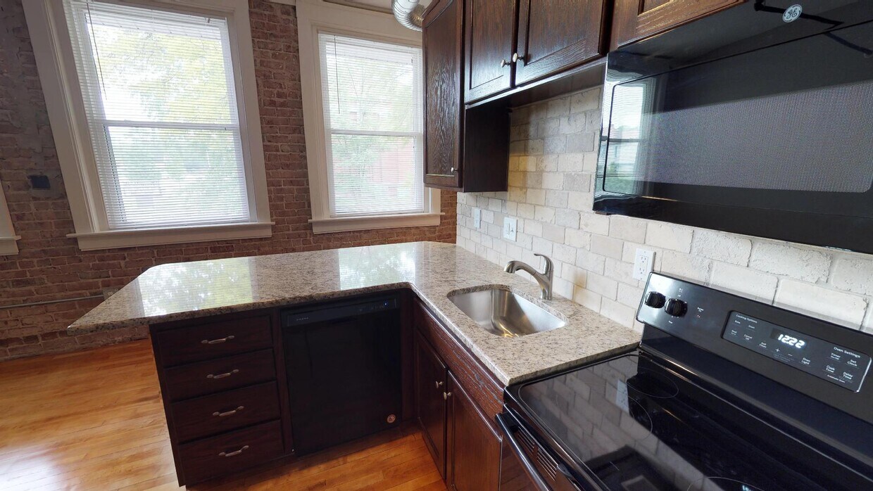 520 S 4th St Unit 5, Leavenworth, KS 66048 Apartments in Leavenworth