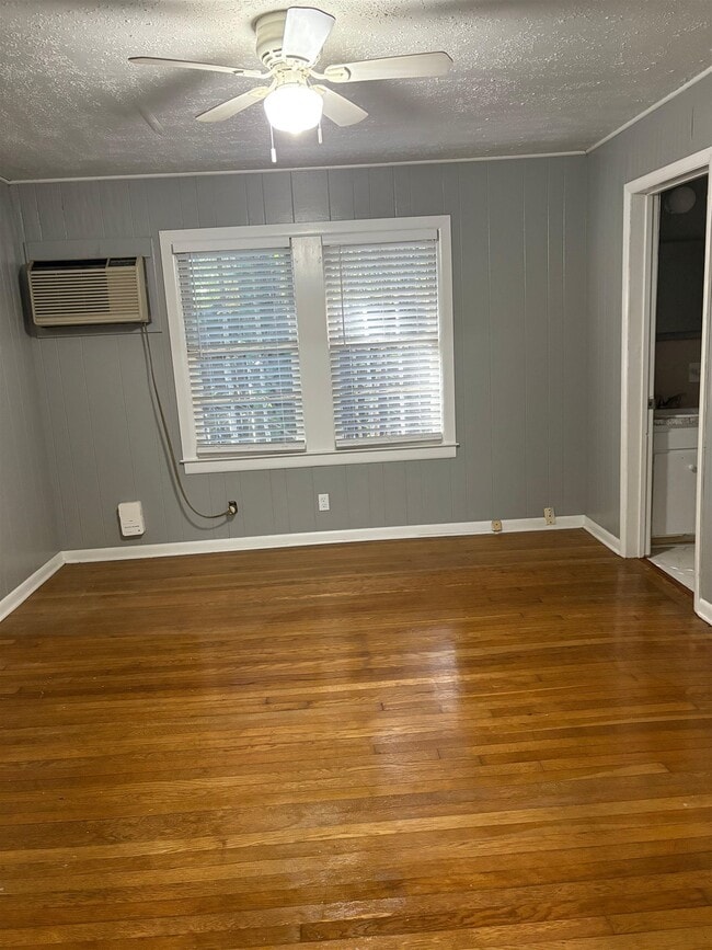 Foto del edificio - 3418 N Monroe St