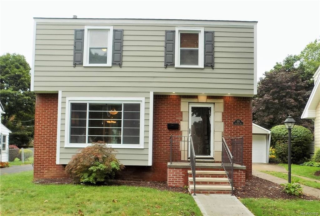 Primary Photo - 235 Chippewa Rd