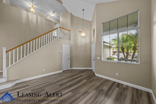 Building Photo - 23721 Skycrest Cir Dr