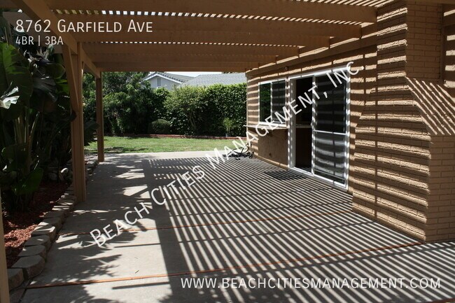 Foto del edificio - 8762 Garfield Ave