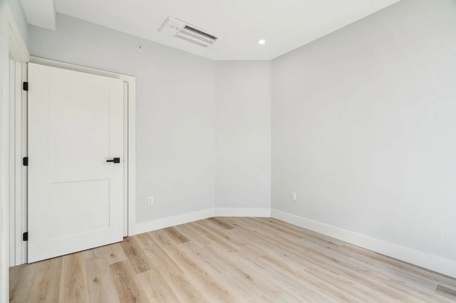 Photo - 3748 Lancaster Ave Apartment