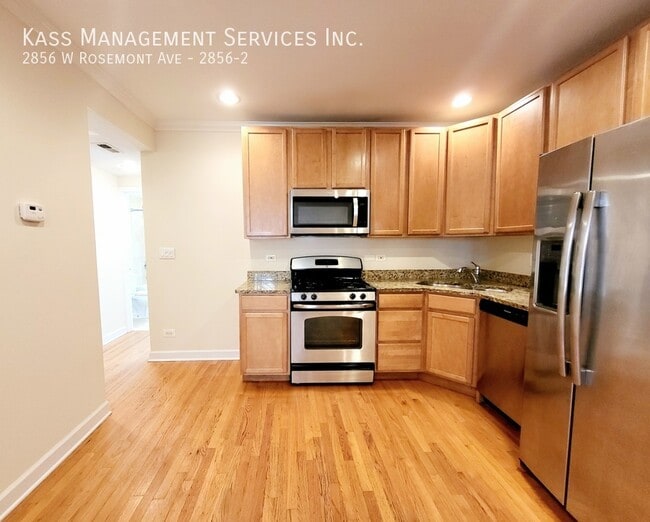 Building Photo - 2856 W Rosemont Ave