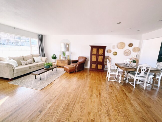 Foto del edificio - 132 Pierce Dr