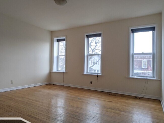 Foto del edificio - 3000 N Whipple St
