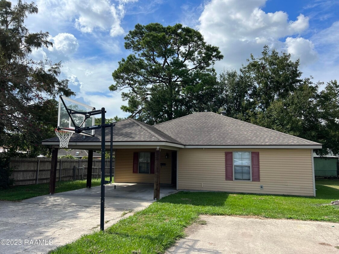605 Ernest St, New Iberia, LA 70563 House Rental in New Iberia, LA