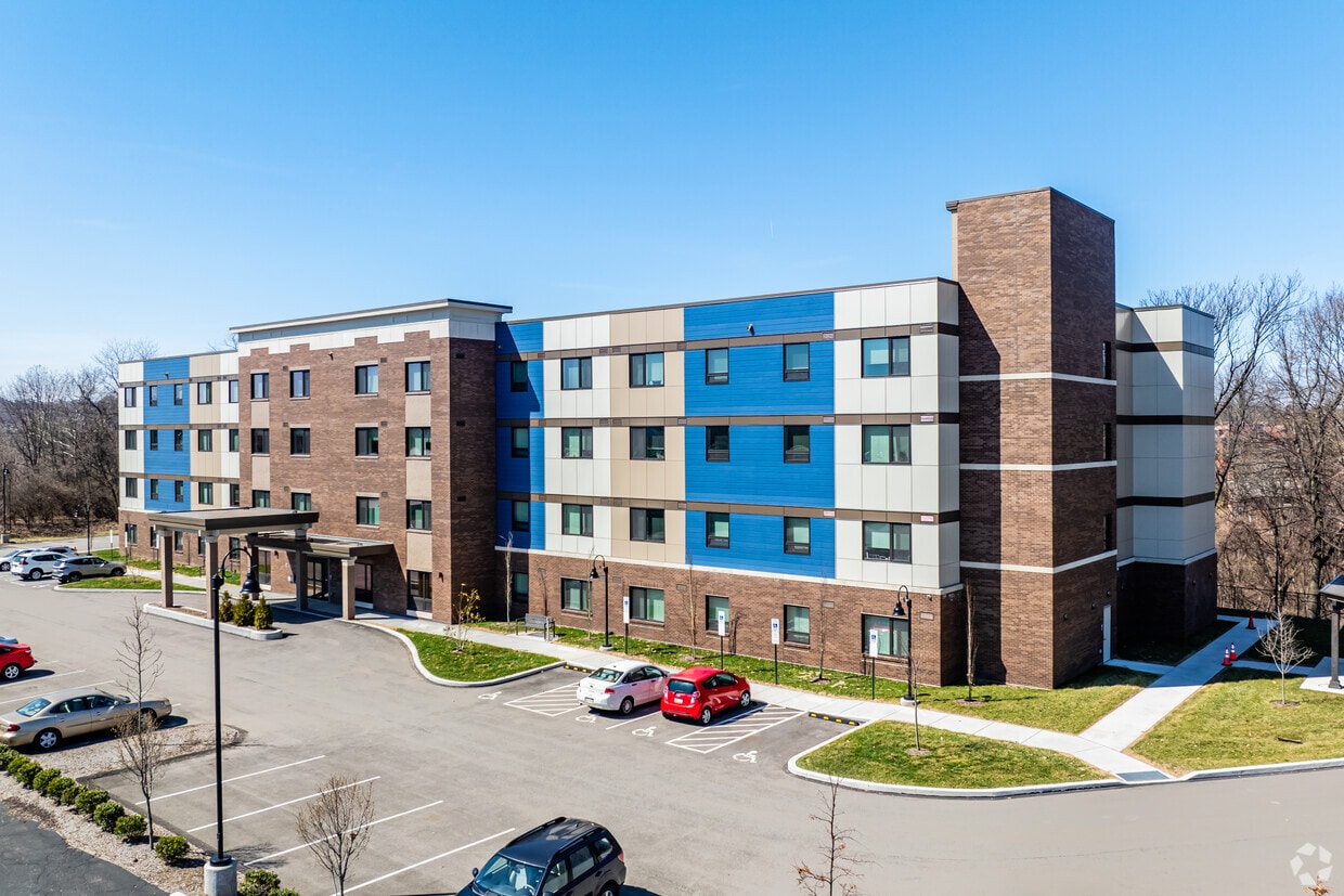 Primary Photo - Edgewood Retirement Residence