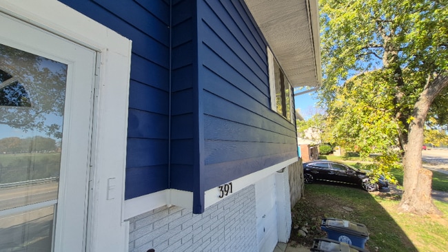 Building Photo - 391 Liscum Dr