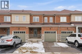 Building Photo - 220 Powell Road