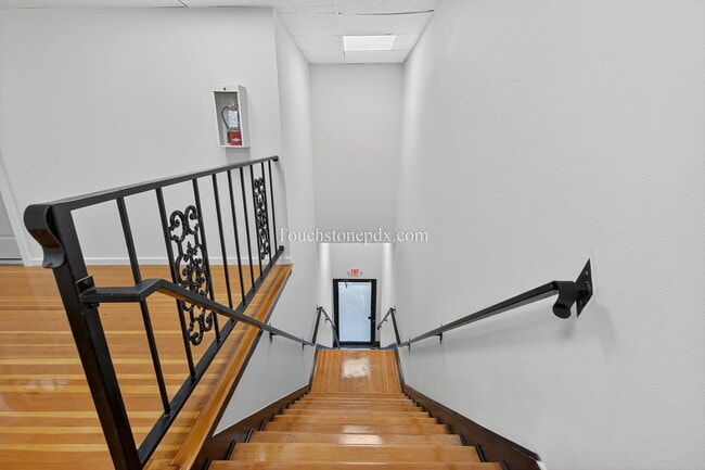 Foto del edificio - 4938 SE Foster Rd