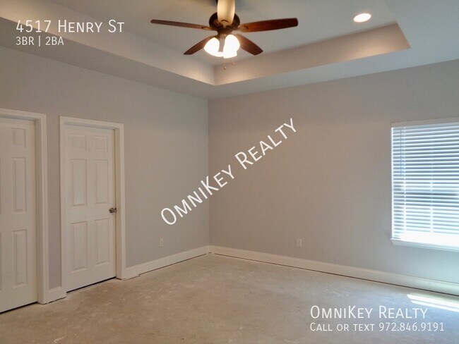 Foto del edificio - 4517 Henry St
