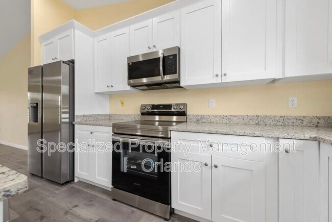 Foto del edificio - 4451 SW 170th Street Rd