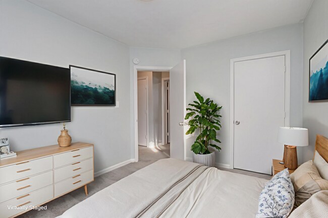 Foto del edificio - 1447 W 40th St