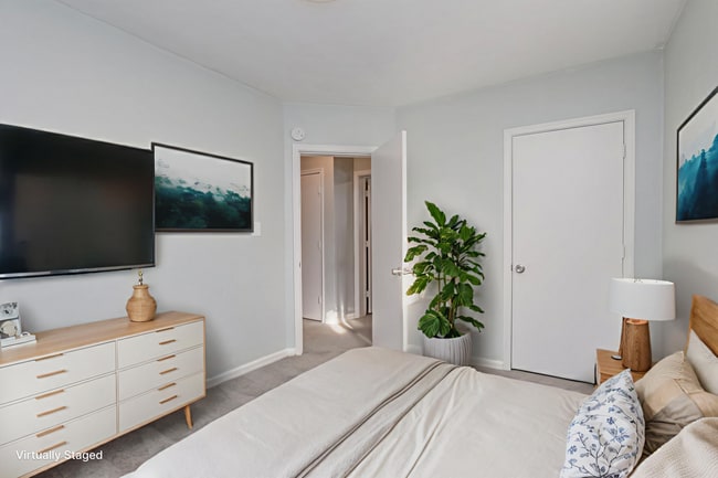 Photo - 1447 W 40th St Apartment