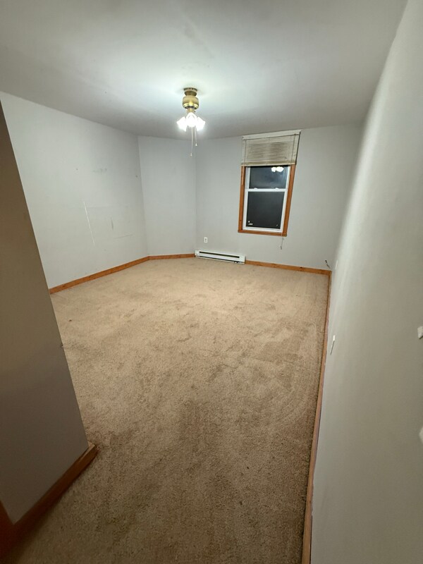 Foto del edificio - 221 E 5th St