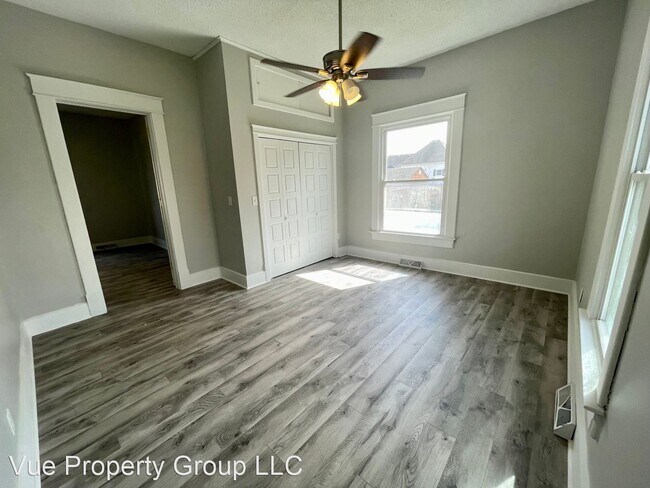 Foto del edificio - 2 br, 1 bath House - 428 E Vermont Street