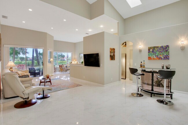 Building Photo - 110 Monterey Pointe Dr
