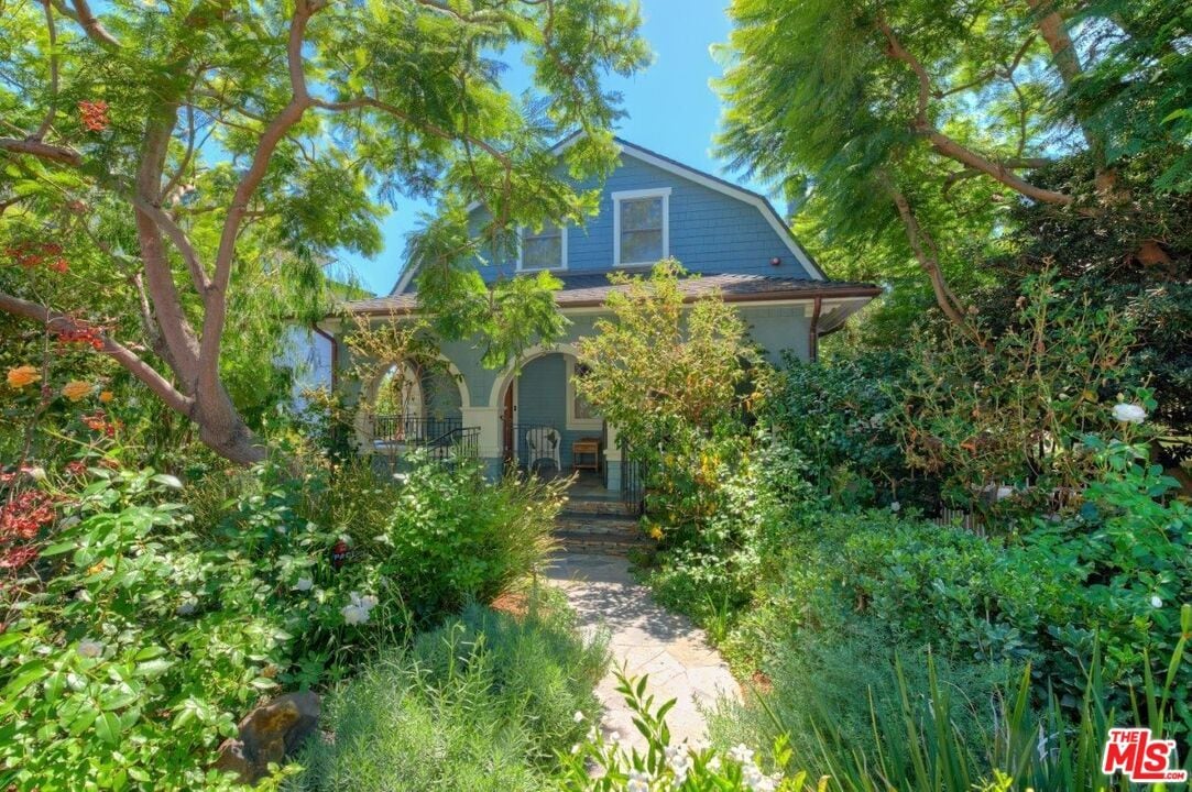 Foto principal - 3008 3rd St