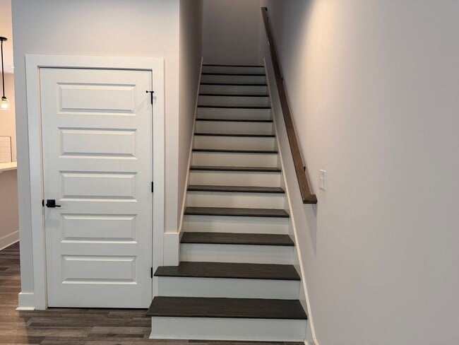 Building Photo - The Allure Townhomes Newer Rustburg Community