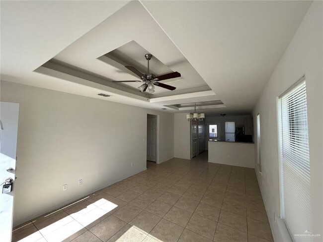 Building Photo - 2909 Linda Vista St