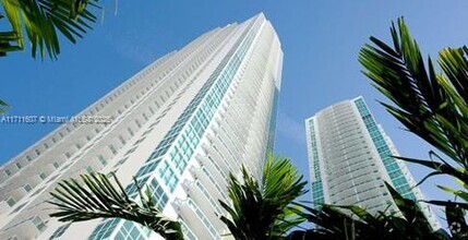 Building Photo - 951 Brickell Ave