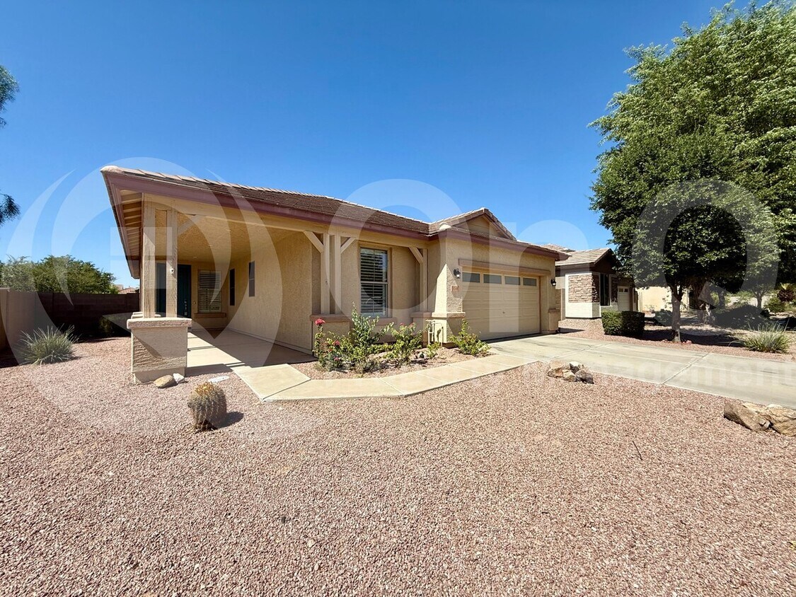 Primary Photo - 3148 E Merlot St