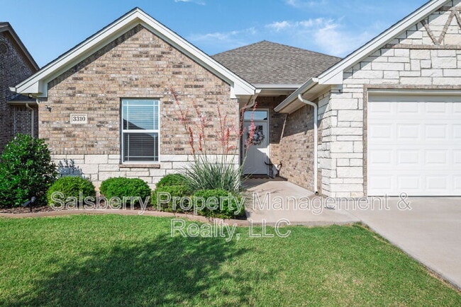 Building Photo - 3310 Windcrest Dr