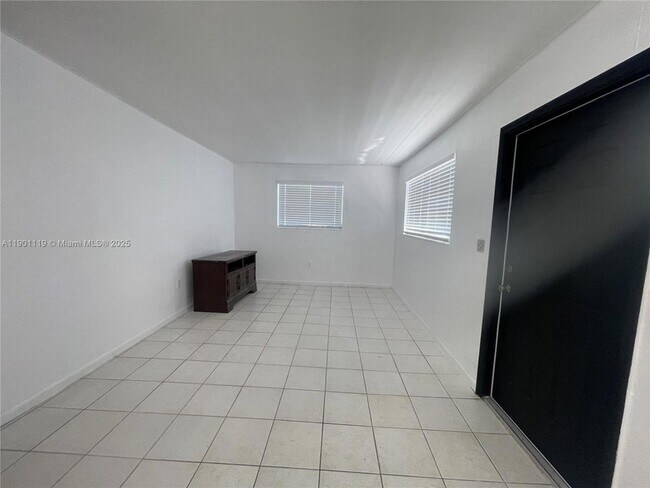 Foto del edificio - 3960 SW 68th Ave