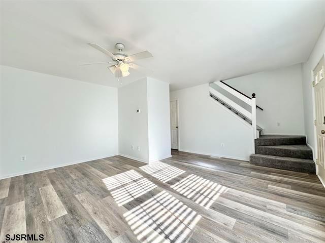 Building Photo - 4861 Hawthorne Ln