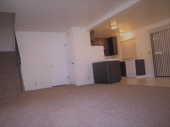Building Photo - 16720 Barnell Ave