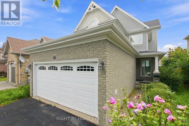 Building Photo - 187 Clairfields Dr E