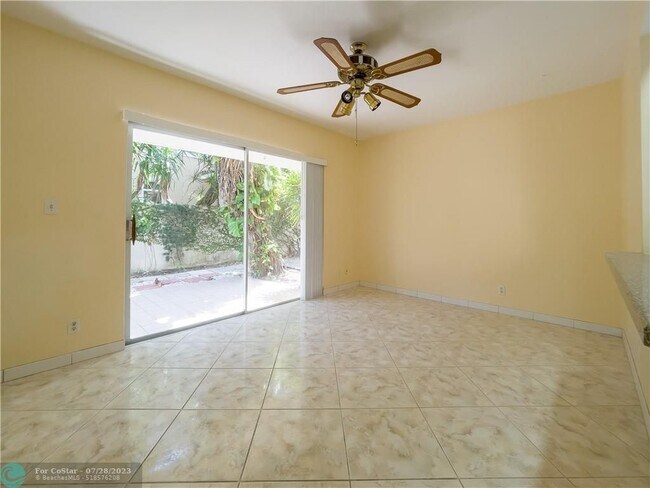 Foto del edificio - 560 SE 20th Ave