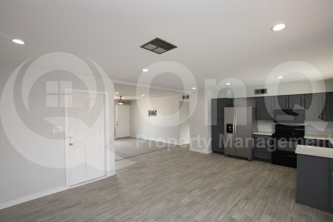Building Photo - 3304 N El Dorado Dr