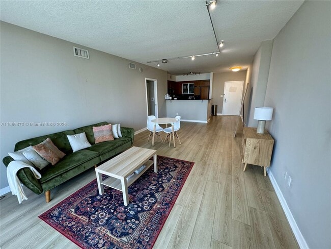 Building Photo - 335 S Biscayne Blvd