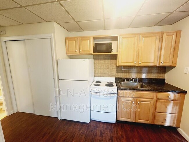 Building Photo - 1332 Dreher Ave