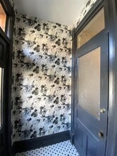 Building Photo - 1114 N Hoyne Ave