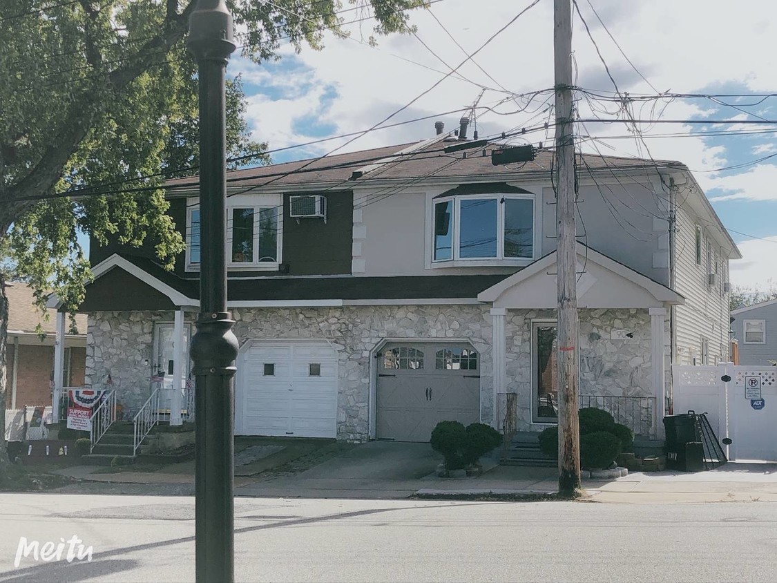 Primary Photo - 90 Cedarview Ave