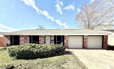 Building Photo - 14106 White Heather Dr